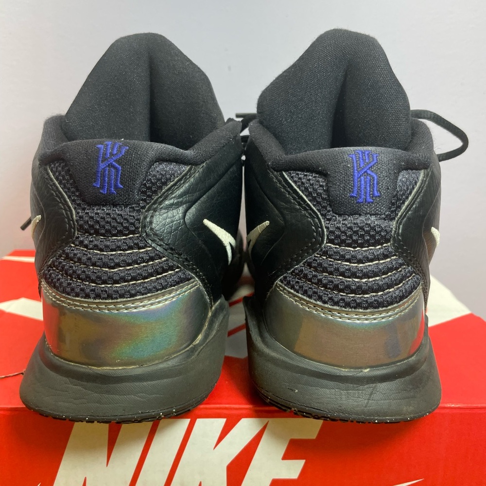 Nike Kyrie Infinity - Picture 2 of 6